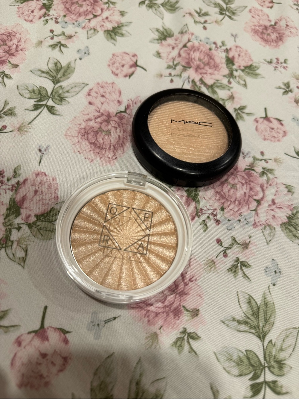 Makeup Highlighter Bundle - Mac & Ofra